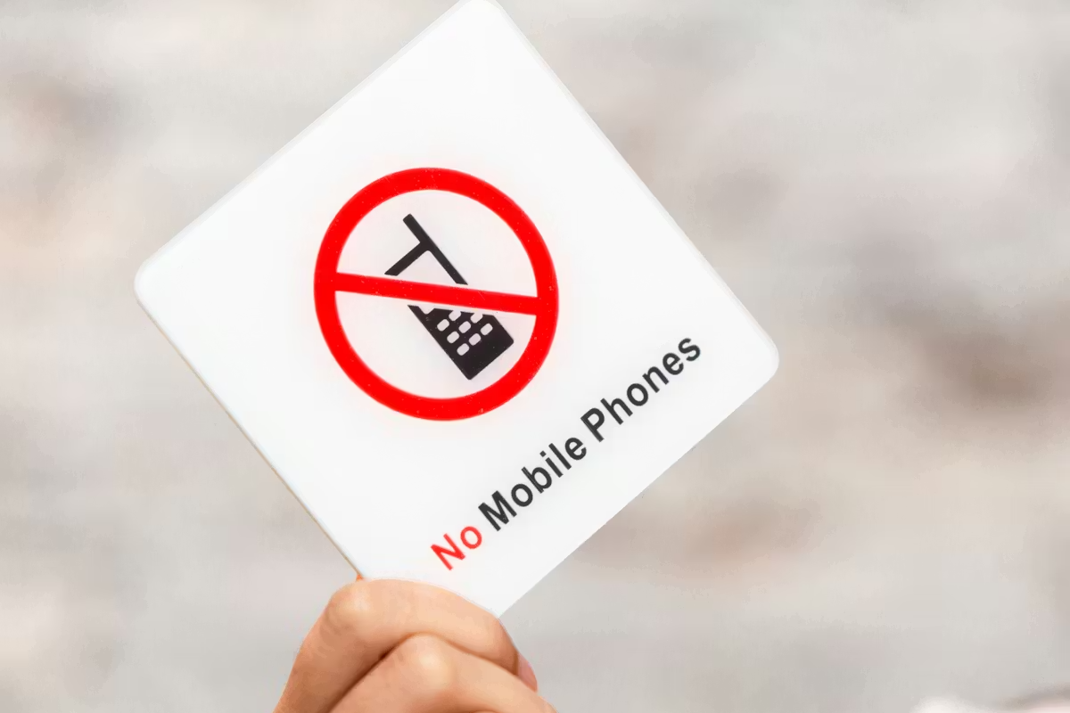 மருதமலை முருகன் கோவிலுக்கு போறீங்களா.. இதை தெரிந்து கொள்ளுங்கள் | Mobiles Are Not Allowed In Marudhamalai Temple