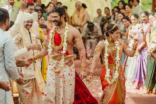 ஷூட்டிங்கில் தொடங்கிய ஸ்பார்க்!! பாலிவுட்டின் 6 ரகசிய காதல் கதைகள்..யார் யார்? | Spark On The Shooting Spot 6 Secret Love Stories ஷூட்டிங்கில் தொடங்கிய ஸ்பார்க்!! பாலிவுட்டின் 6 ரகசிய காதல் கதைகள்..யார் யார்? | Spark On The Shooting Spot 6 Secret Love Stories