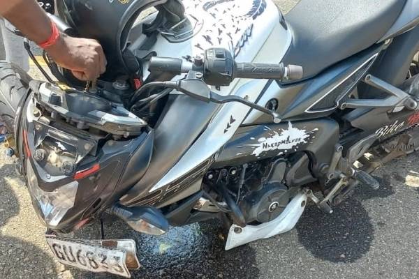 யாழில் இன்று இடம்பெற்ற சம்பவம்; மூவருக்கு நேர்ந்த கதி | Today S Incident In Jaffna