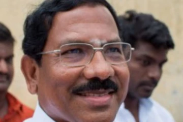 அம்மா கிளினிக் ல் பேய்கடிக்கும் மருந்து உண்டா? திகில் கிளப்பிய அமைச்சர்