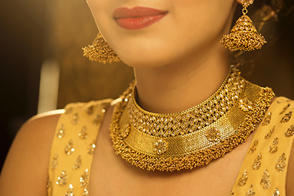 வார முதல் நாளில் மகிழ்ச்சியை ஏற்படுத்திய தங்க விலை | Gold Prices Cheered On The First Day Of The Week
