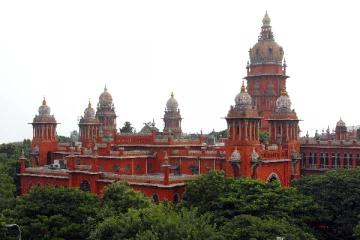 விளையாட்டு சங்கங்களில் அரசியல்வாதிகளுக்கு என்ன வேலை - சென்னை உயர்நீதிமன்றம் கேள்வி..!