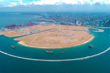 පෝර්ට්සිටියට බ්‍රිතාන්‍යයේ කීර්තිමත් පාසල් එකතුවක්.