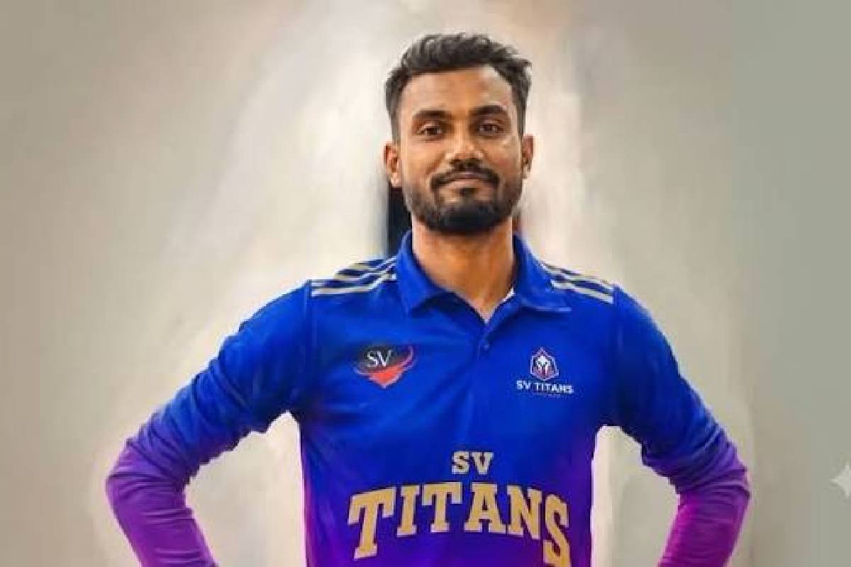 அனோஜனை விடுவிக்க ஜனாதிபதி நேரடியாகத் தலையிட வேண்டும்! முன்னாள் இராஜாங்க அமைச்சர் கோரிக்கை | Anojan Saudi Case Anura H M M Harees அனோஜனை விடுவிக்க ஜனாதிபதி நேரடியாகத் தலையிட வேண்டும்! முன்னாள் இராஜாங்க அமைச்சர் கோரிக்கை | Anojan Saudi Case Anura H M M Harees