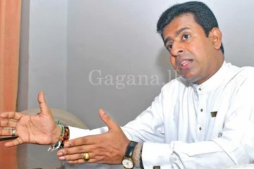 කව්ද මේ නීති විද්යාල විභාගය කොපි කරපු දකුණු පළාතේ ප්රභල මන්ත්රී. - ලගදීම පරීක්ෂණයකුත්.
