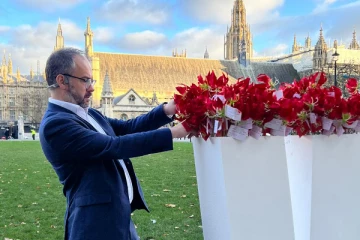 மாவீர்களை நினைவுகூர்ந்து அஞ்சலி செய்த பிரித்தானிய நாடாளுமன்ற உறுப்பினர்கள்!!