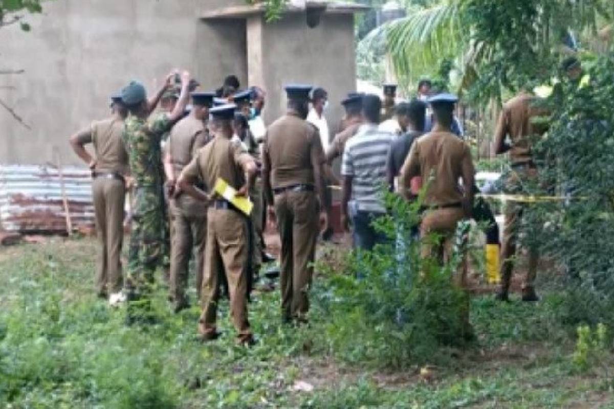 தமிழர் பகுதியில் உள்ள ஆற்றில் ஆண் ஒருவரின் சடலம் மீட்பு | Body Of A Man Recovered From A River Batticaloa தமிழர் பகுதியில் உள்ள ஆற்றில் ஆண் ஒருவரின் சடலம் மீட்பு | Body Of A Man Recovered From A River Batticaloa