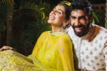 கிரிக்கெட் வீரர் பும்ராவுக்கும் தமிழ்பெண் சஞ்சனாவுக்கும் இப்படி தான் காதல் மலர்ந்ததா? வெளியே கசிந்த டாட்டூ ரகசியம்!