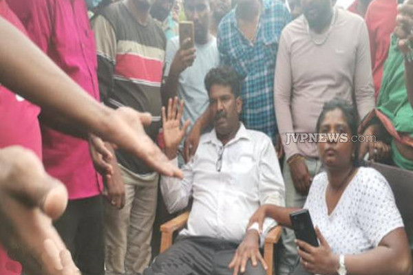 எரிபொருள் நிரப்பு நிலையத்தில் மதகுருவை தாக்கிய பொலிஸார்! | Police Attacked The Priest At The Fuel Station