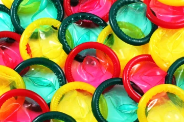 சீனாவில் ஆணுறை விற்பனை அதிகரிப்பு - தயாரிப்பில் ஆர்வம் காட்டும் கம்பெனி..!