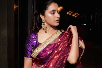 பிரியங்கா மோகன் சேலையில் செம க்யூட் போட்டோஷூட்