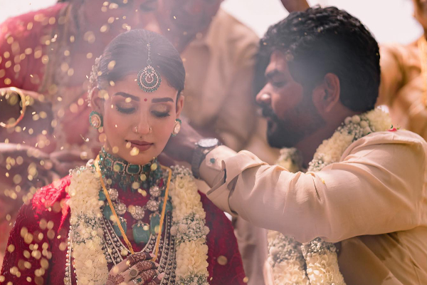 பைசா செலவில்லாமல் கல்யாணத்தை முடித்த நயன்தாரா! 25 கோடி லாபம் பார்த்த விக்கி | Vignesh Shivan Nayanthara Spent No Money Marriage