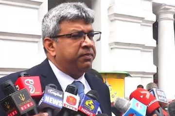 තමන් අමාත්‍ය ධුරයෙන් ඉල්ලා අස් වෙනවද නැද්ද කියලා රටම බලා සිටි විශ්වාසභංගයේ උණුසුම මැද අධිකරණ ඇමතිගෙන් ප්‍රකාශයක්