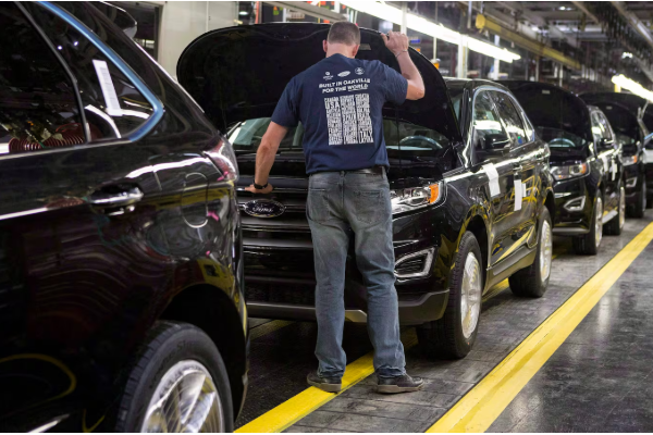 கனடாவில் இந்த ரக வாகனம் செலுத்துவோருக்கு எச்சரிக்கை | Ford Recalls Thousands Of Vehicles