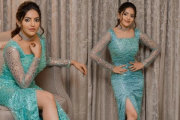 சைடு ஸ்லிட் உடையில் ஹாட் அதுல்யா.. அழகிய புகைப்படங்கள்