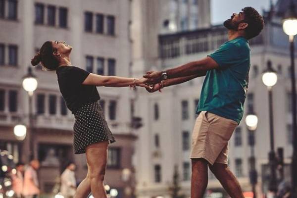 உலக புகழ்பெற்ற தீவில் நயன் விக்கி ஹனிமூன் கொண்டாட்டம்! ஒரு நாள் வாடகை மட்டுமே இவ்வளவா? | Nayan Wiki Honeymoon Photoshoot Viral