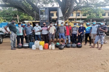 கசிப்பு உற்பத்தி நிலையமொன்று முற்றுகை - மூவர் கைது