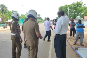டக்ளஸின் அறிவுறுத்தலையடுத்து கைவிடப்பட்ட போராட்டம்!