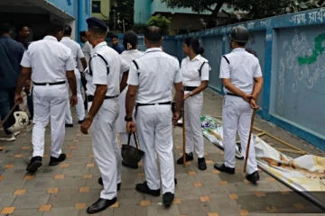 சடலமாகக் கண்டெடுக்கப்பட்ட கணவர்: மனைவி மீது புகார்