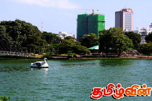பேர வாவியிலிருந்து வெளியேறும் துர்நாற்றம் | Stench Emanating From The Beira Pond