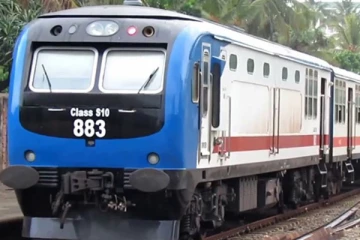 தந்தையும் மகளும் விபரீத முடிவு: திருகோணமலையில் சம்பவம்