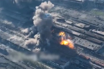 வாக்குறுதியை மீறிய ரஷ்யா: மரியுபோல் எஃகு ஆலையில் பயங்கர தாக்குதல்., சிக்கித் தவிக்கும் மக்கள்