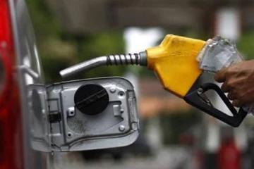 වාහන හිමියන්ගේ අවධානයට- ඉන්ධන QR කේත ක්‍රමය නතර කරනවාද? තෙල් සංස්ථාව කට අරියි