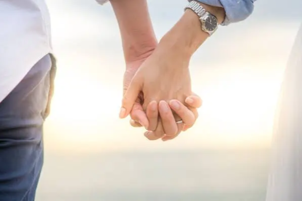 திருமணம் செய்வதாக இளம் பெண்ணொருவர் செய்த மோசமான செயல் | Fake Wedding Advertisement Couple Arrested திருமணம் செய்வதாக இளம் பெண்ணொருவர் செய்த மோசமான செயல் | Fake Wedding Advertisement Couple Arrested