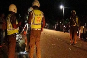 மட்டக்களப்பில் சற்றுமுன்னர் பயங்கர விபத்து: பயணிகள் வைத்தியசாலையில் அனுமதி!