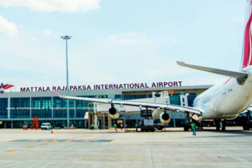 மத்தள விமான நிலையத்தின் தரைப்பணிகளை அரசியல்வாதியின் உறவினருக்கு வழங்க திட்டம்