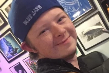 9 வயது குழந்தையின் அளவே மூளை வளர்ச்சி கொண்ட 26 வயது இளைஞர் தொடர்பில் பொலிசார் வெளியிட்டுள்ள செய்தி