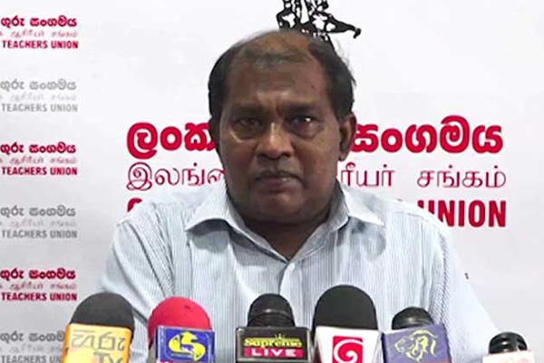 பாடசாலைக்குள் பொலிஸாரை கொண்டுவருவதற்கு ஆசிரியர் சங்கம் எதிர்ப்பு | Teachers Union Against Bringing Police Into School