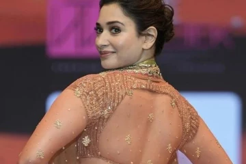 தமன்னாவின் ரேம்ப் வாக்.. ரசிகர்களை கவரும் ஸ்டில்கள்