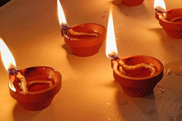 கார்த்திகை தீபத்தன்று மறந்தும் இந்த தவறுகளை செய்து விடாதீர்கள் | Karthigai Deepam Seiya Kuda Thavarugal