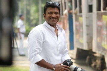 பிரபல நடிகர்  புனித் ராஜ்குமார் காலமானார் - திரையுலகினர் அஞ்சலி