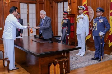 வர்த்தகம் மற்றும் சுற்றாடல் இராஜாங்க அமைச்சராக வியாழேந்திரன் பதவிப் பிரமாணம்