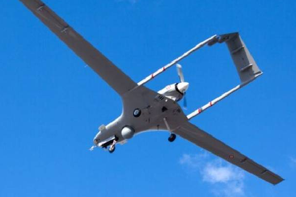 ரஷ்யப் படைகளை மிரள வைக்கும் உக்ரைனின் இரண்டு போராயுதங்கள்! | Urkaine Attack Russia Bayraktar Tb2 Drone Aircraft