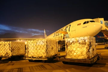 இலங்கைக்கு இன்று கொண்டு வரப்பட்ட பைசர் தடுப்பூசிகள்