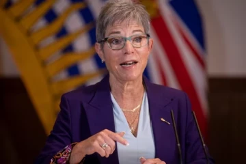 கல்வி கற்பதற்காக கனடா வந்த இந்திய மாணவிக்கு கிடைத்த ஏமாற்றம்: கனேடிய மாகாணம் ஒன்று எடுத்துள்ள முடிவு