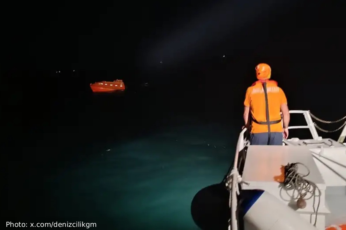 Ship Collision Near Istanbul 10 Members missing Ship Collision Near Istanbul 10 Members missing