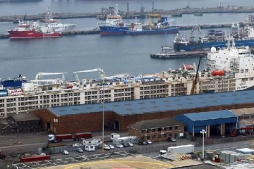 ஒரு நகரம் மொத்தம் துர்வாடையால் முகம் சுளிக்க வைத்த கப்பல்: விரிவான பின்னணி