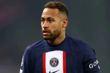 PSG அணியின் நட்சத்திர வீரர் நெய்மர் திடீர் விலகல்! ரசிகர்கள் அதிர்ச்சி