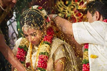 அட்சதை தூவி வாழ்த்துவது ஏன் என்று தெரியுமா?