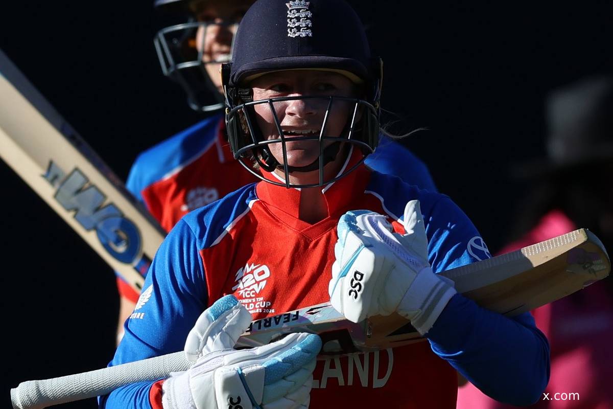 மகளிர் T20 உலக கிண்ணம்; வயட்-ஹாட்ஜ் சதத்தால் இலங்கையை வீழ்த்திய இங்கிலாந்து | Danni Wyatt Century Leads Eng Won Vs Sl In Wt20 Wc மகளிர் T20 உலக கிண்ணம்; வயட்-ஹாட்ஜ் சதத்தால் இலங்கையை வீழ்த்திய இங்கிலாந்து | Danni Wyatt Century Leads Eng Won Vs Sl In Wt20 Wc