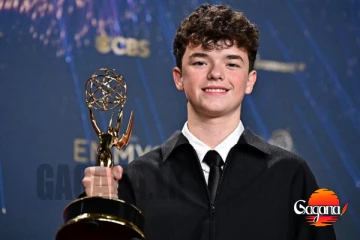 අවුරුදු තුනකට කළින් මම මොකුත් නොවුණු කෙනෙක් ඒත් අද මම මෙතන, එමී සම්මානයක් දිනූ ලාබාලතම නළුවා ඕවන් කූපර් [PHOTOS]