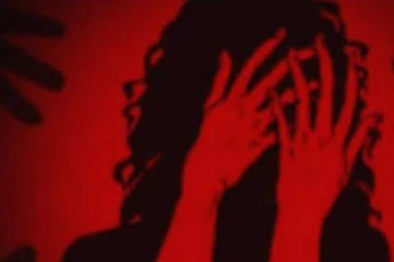 காதலனோடு ஜாலியாக இருந்த சகோதரி - சகோதரன் செய்த இந்த கொடுமைய பாருங்க!