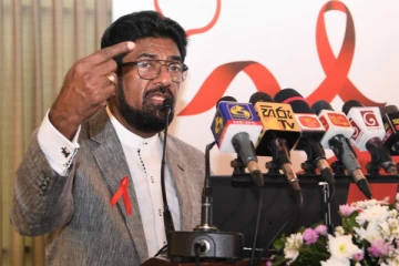 'ஒமிக்ரோனால் ஆபத்தில்லை' - நாடும் முடங்காது! இப்படி கூறுகின்றார் சுகாதார அமைச்சர் (காணொளி)