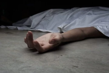 මව්පියන්ගේ අඩදබර දරාගත නොහැකිව දරුවෙකු සියදිවි නසා ගත් සංවේදී පුවතක්..