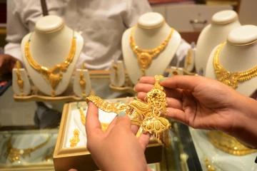 අද දිනයේ ලංකාවේ රන් මිල සටහන් වන ආකාරය.