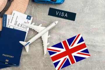 விசா விதிகளை கடுமையாக்கிய பிரித்தானியா: மாணவர்கள், தொழிலாளர்களுக்கு புதிய கட்டுப்பாடுகள்